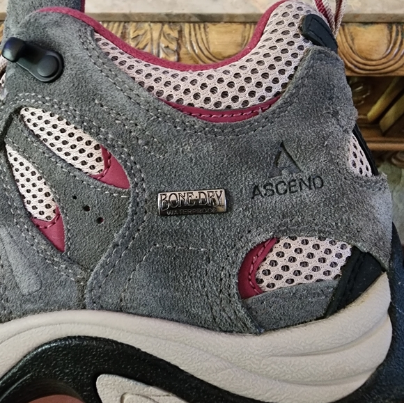 Ascend womens hiking boots size 8.5 - Picture 7 of 7